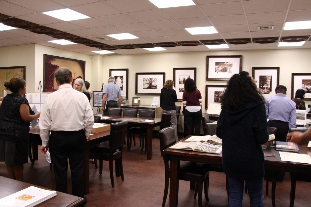 3Special Collections & University Archives