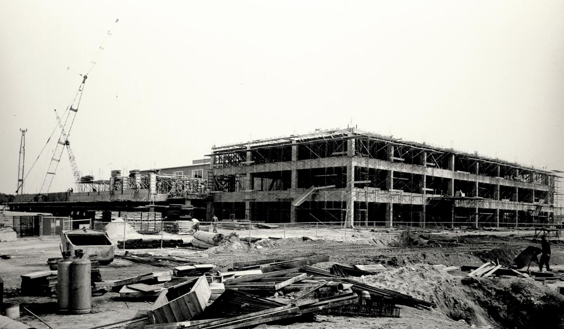 Library construction at Stony Brook in 1970
